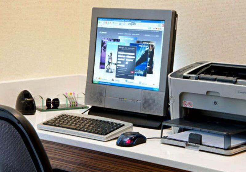 فندق Springhill Suites St. Louis Airport/earth City