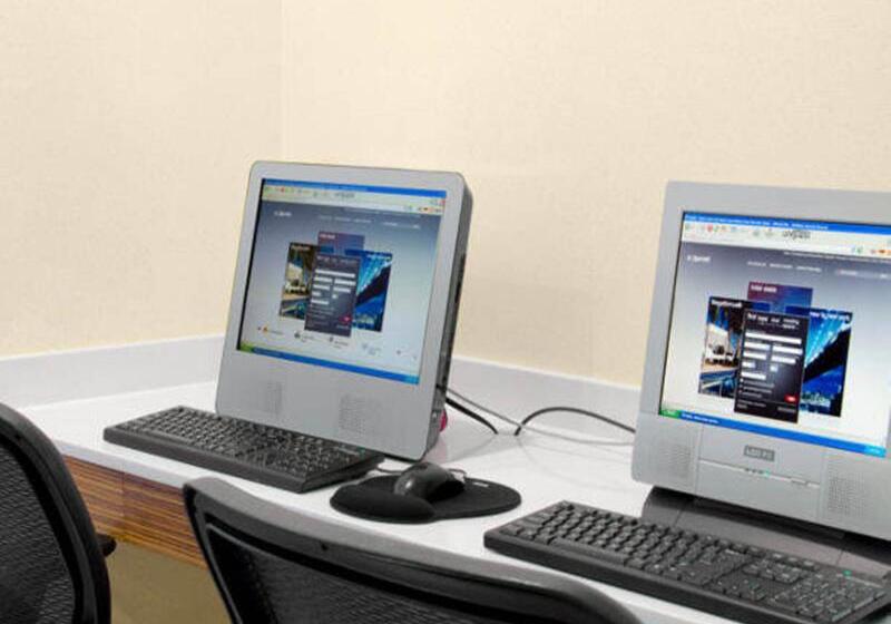 فندق Springhill Suites St. Louis Brentwood