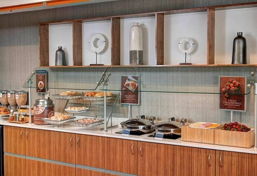 فندق Springhill Suites St. Louis Brentwood