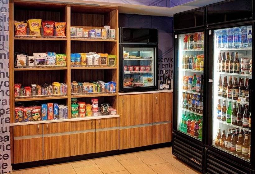 فندق Springhill Suites St. Louis Brentwood