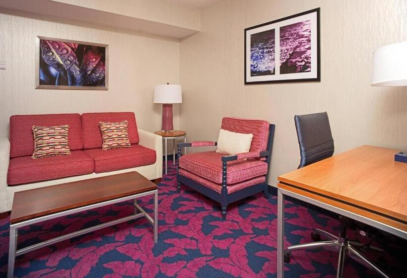 בית מלון כפרי Springhill Suites By Marriott Virginia Beach Oceanfront