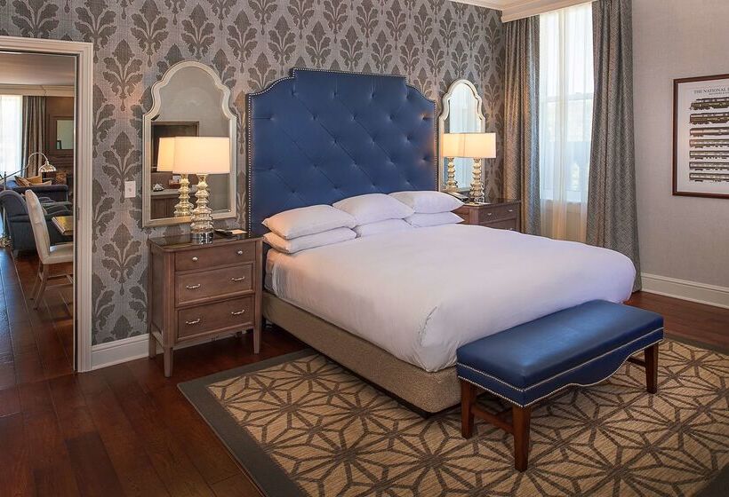 St. Louis Union Station Hotel, Curio Collection By Hilton