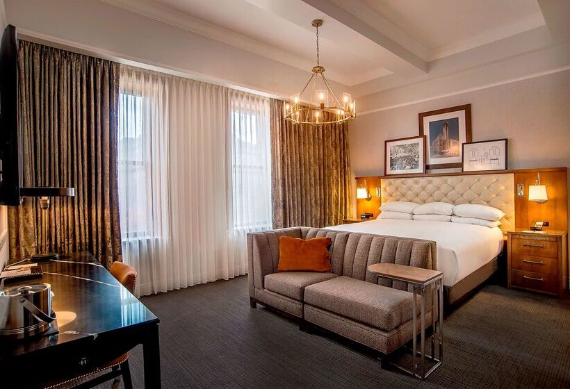 St. Louis Union Station Hotel, Curio Collection By Hilton