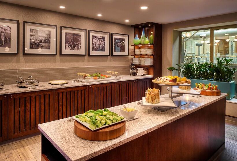 St. Louis Union Station Hotel, Curio Collection By Hilton