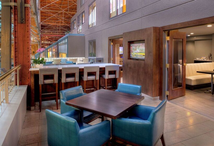 St. Louis Union Station Hotel, Curio Collection By Hilton