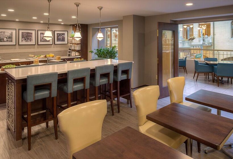 St. Louis Union Station Hotel, Curio Collection By Hilton