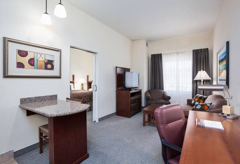 호텔 Staybridge Suites El Paso Airport, An Ihg