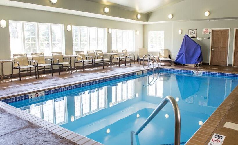 Отель Staybridge Suites Fargo By Ihg