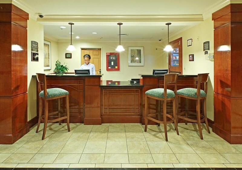 فندق Staybridge Suites Fayetteville, An Ihg