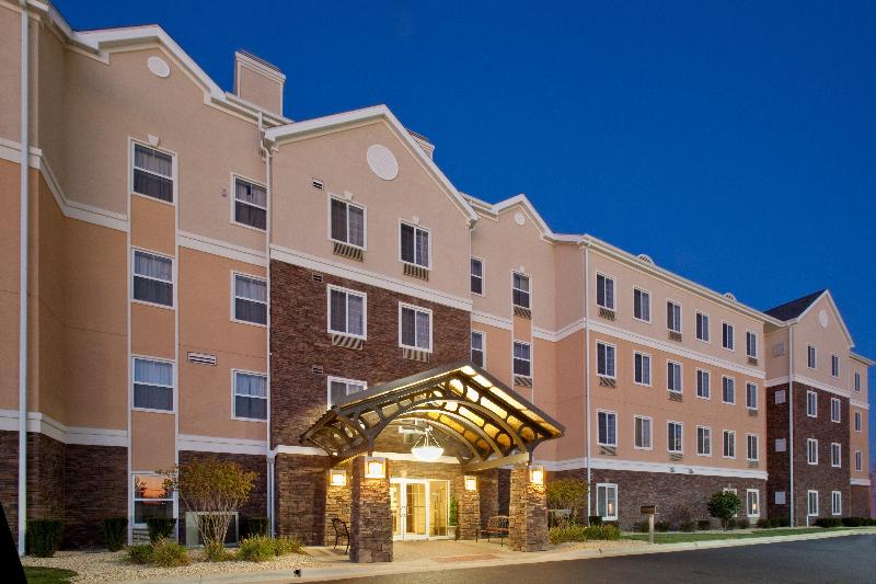 ホテル Staybridge Suites Rockford, An Ihg