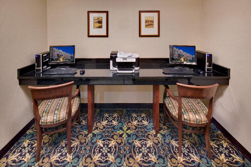 ホテル Staybridge Suites Rockford, An Ihg