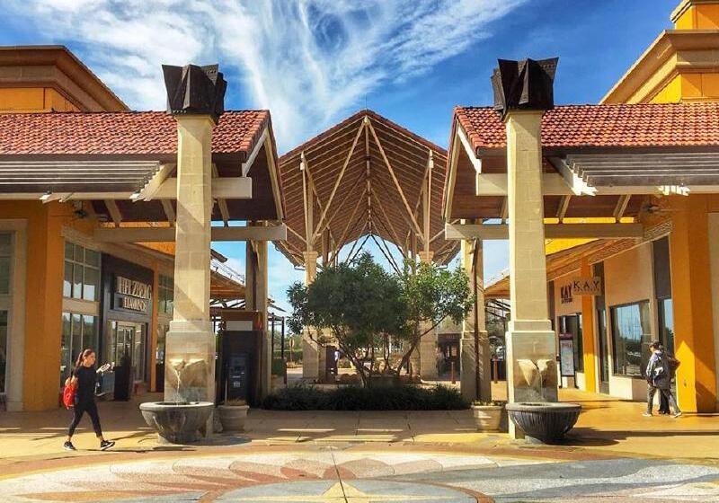 בית מלון כפרי Staybridge Suites San Antonio Sea World, An Ihg