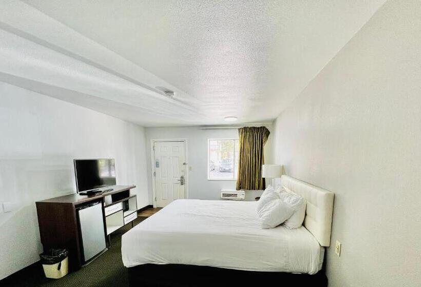 هتل Studio 6 Suites Flagstaff Az