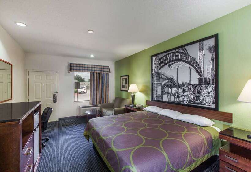 هتل Super 8 By Wyndham Houston Hobby Airport South