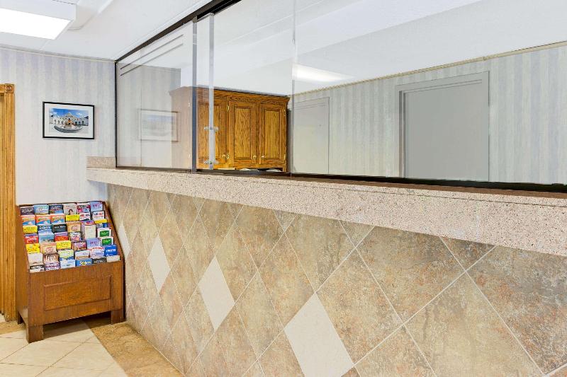 فندق Super 8 By Wyndham Laurel