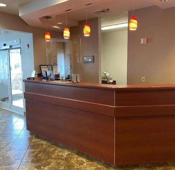 호텔 Sonesta Essential Morgantown