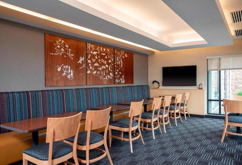 هتل Towneplace Suites Fort Wayne North