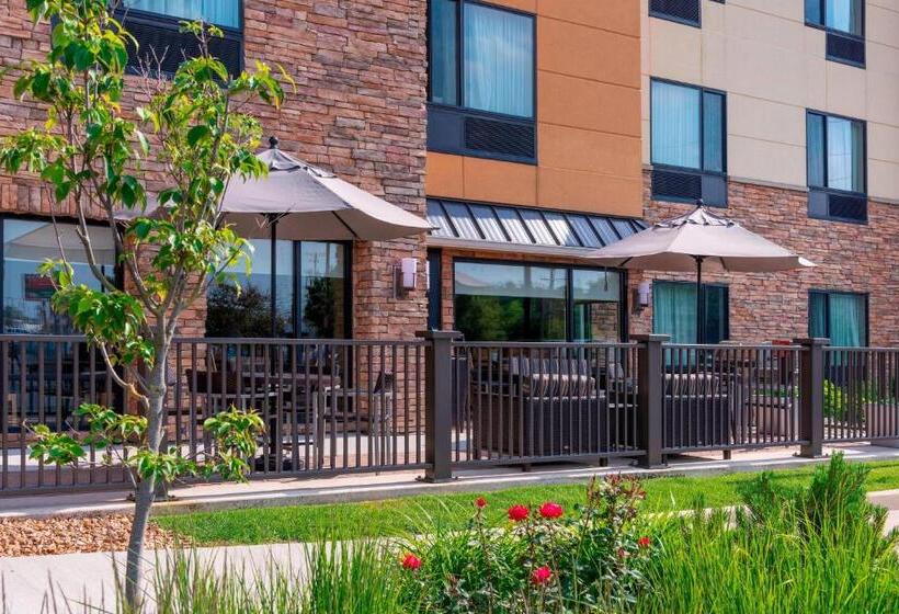 هتل Towneplace Suites Fort Wayne North