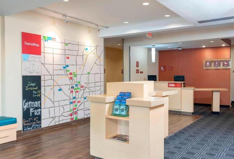 هتل Towneplace Suites Fort Wayne North