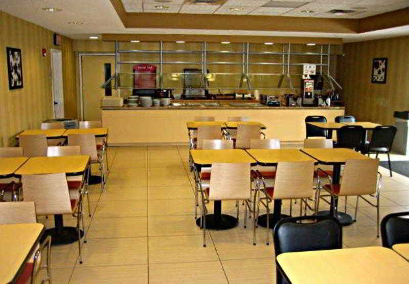 Отель Towneplace Suites Rochester