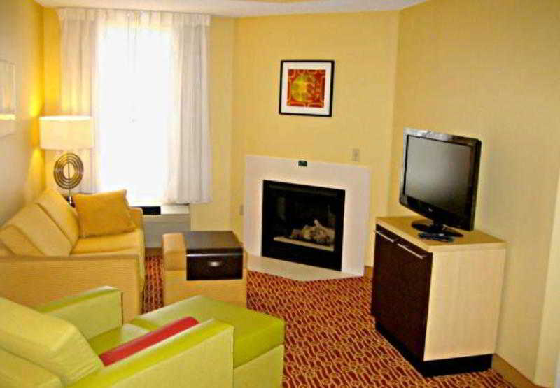 هتل Towneplace Suites Rochester