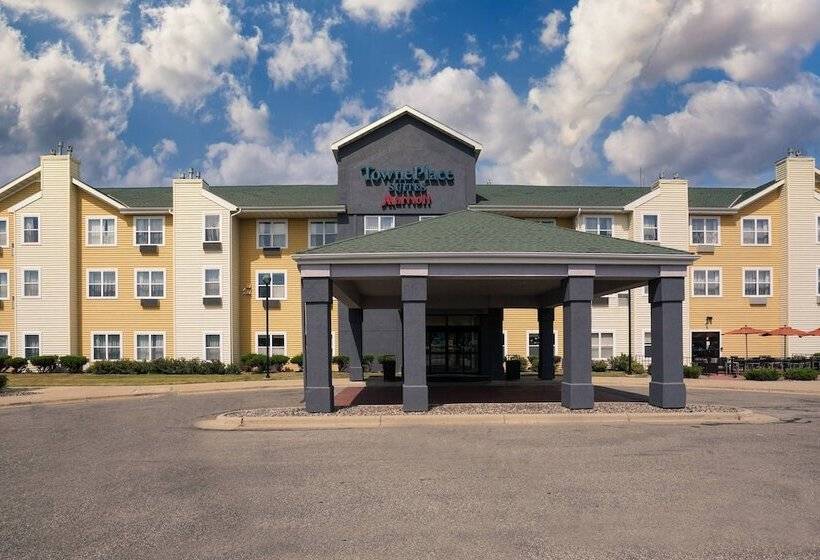 Отель Towneplace Suites Rochester