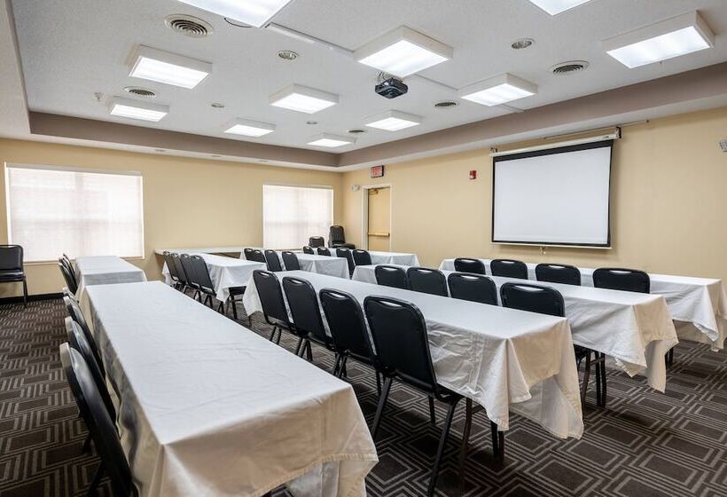 Отель Towneplace Suites Rochester