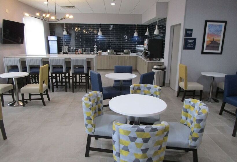 فندق Holiday Inn Express And Suites Oklahoma City Northwest By Ihg