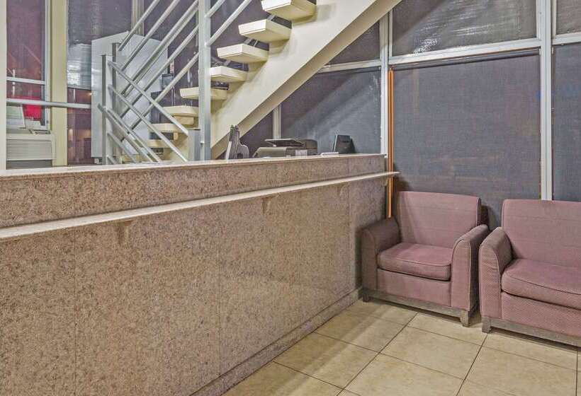 호텔 Travelodge By Wyndham Virginia Beach