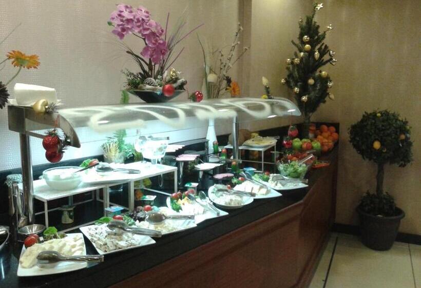 Tugcu Hotel Select
