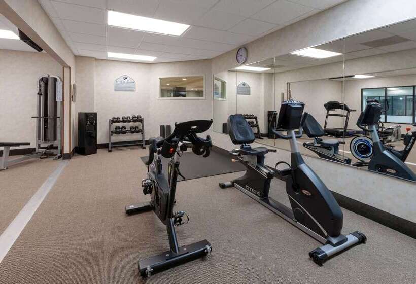 فندق Wingate By Wyndham Erie