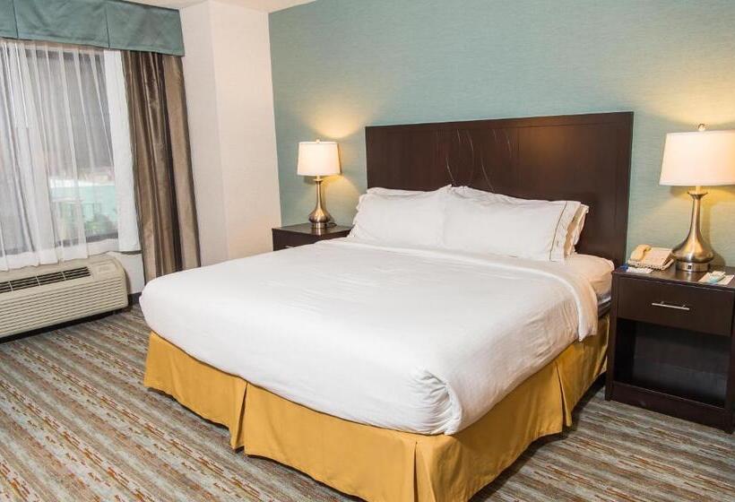 فندق Wyndham Garden Erie