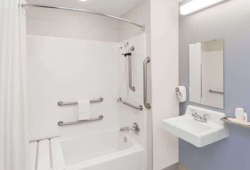 Microtel Inn And Suites Elkhart