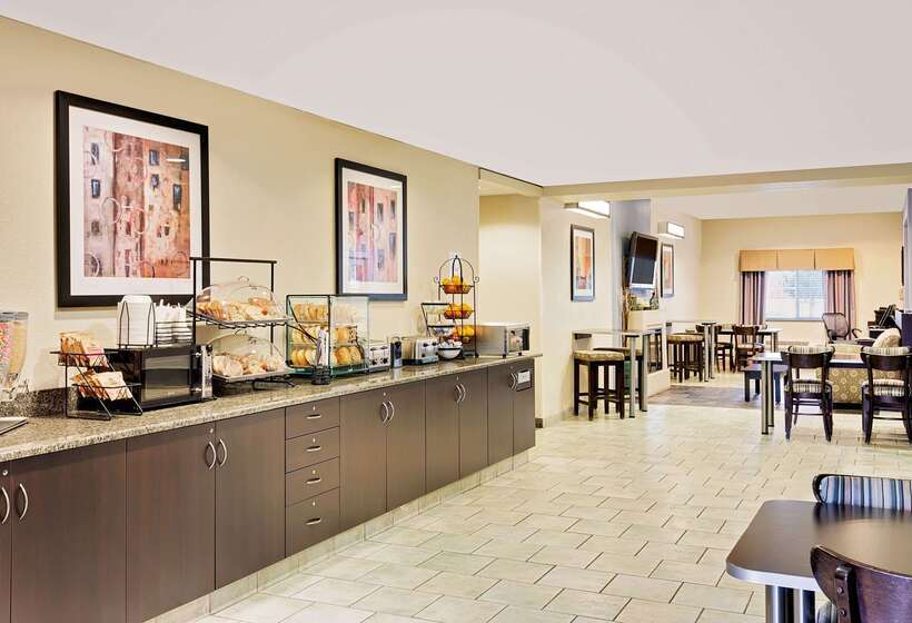 Microtel Inn And Suites By Wyndham   Geneva