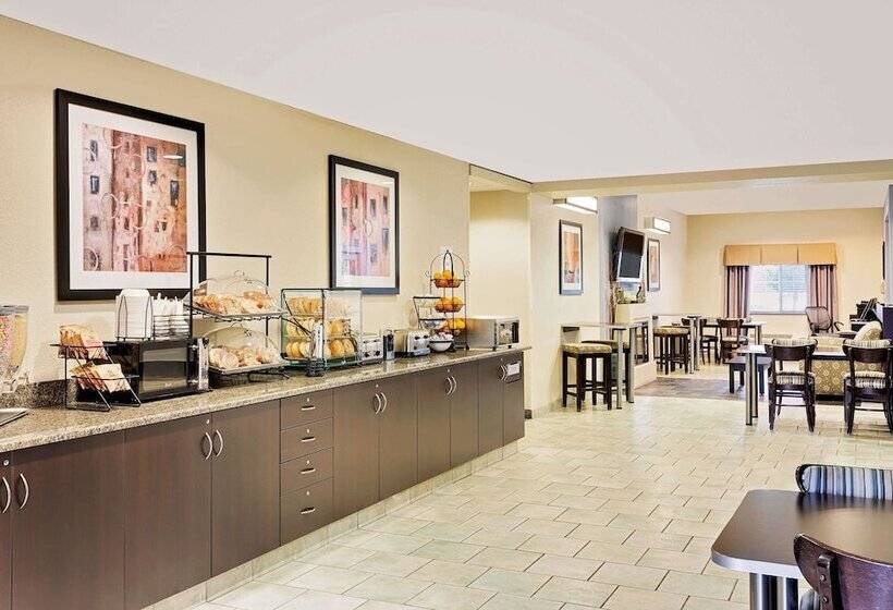 Microtel Inn And Suites By Wyndham   Geneva