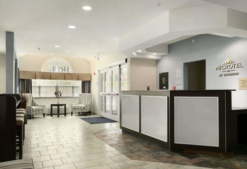 Microtel Inn And Suites By Wyndham   Geneva