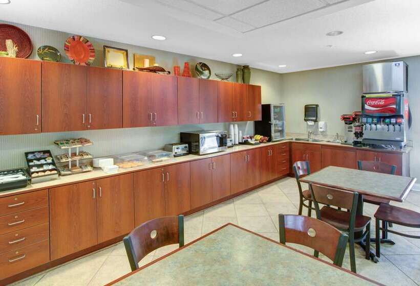 Microtel Inn & Suites By Wyndham Hattiesburg