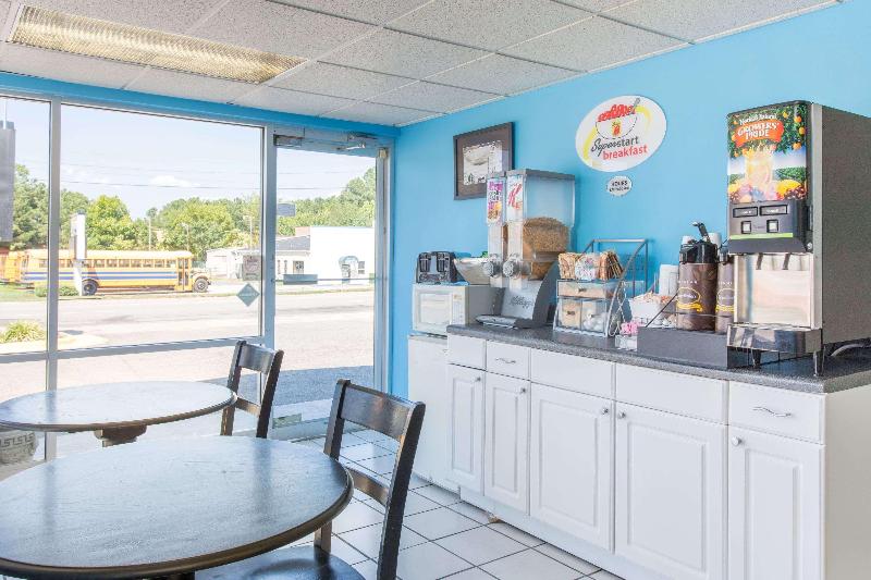 모텔 Super 8 By Wyndham Durham/university Area Nc