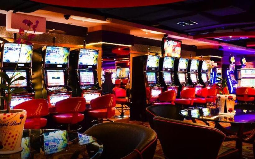 Networld Hotel Spa And Casino