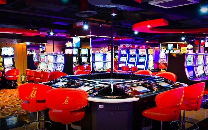 Networld Hotel Spa And Casino