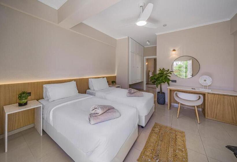 Notos Heights Hotel & Suites