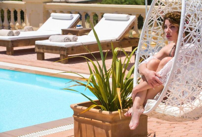 Notos Heights Hotel & Suites