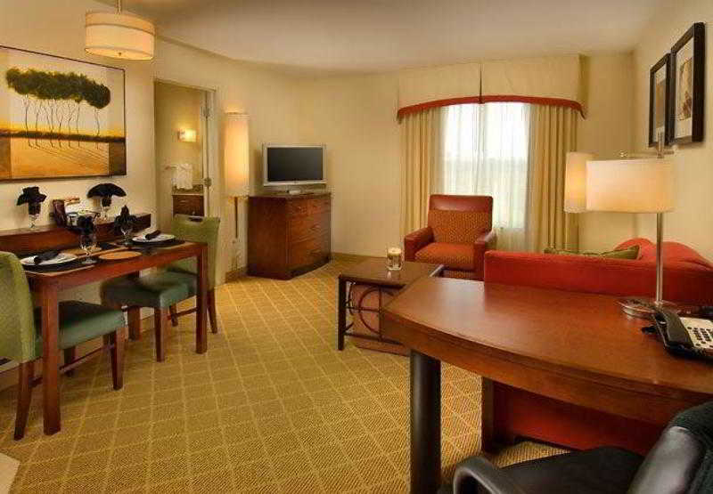 Residence Inn By Marriott San Antonio Seaworld/lackland