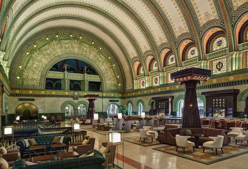 St. Louis Union Station Hotel, Curio Collection By Hilton
