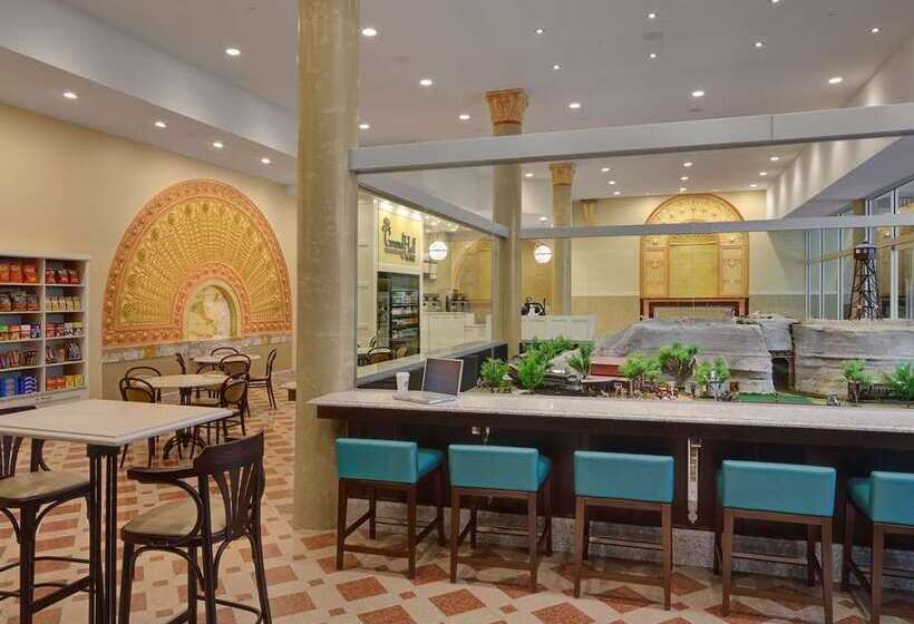 St. Louis Union Station Hotel, Curio Collection By Hilton