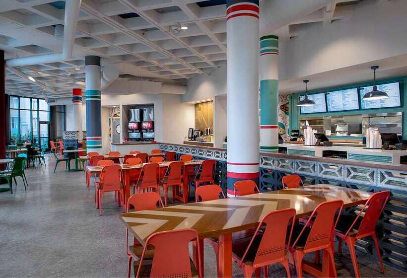 St. Louis Union Station Hotel, Curio Collection By Hilton