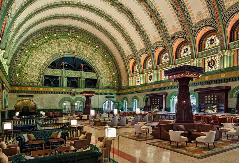 St. Louis Union Station Hotel, Curio Collection By Hilton