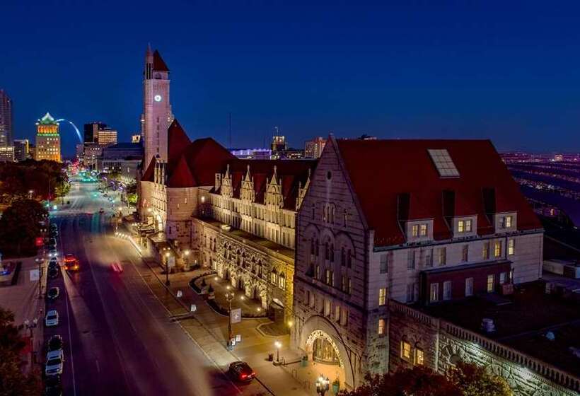 St. Louis Union Station Hotel, Curio Collection By Hilton