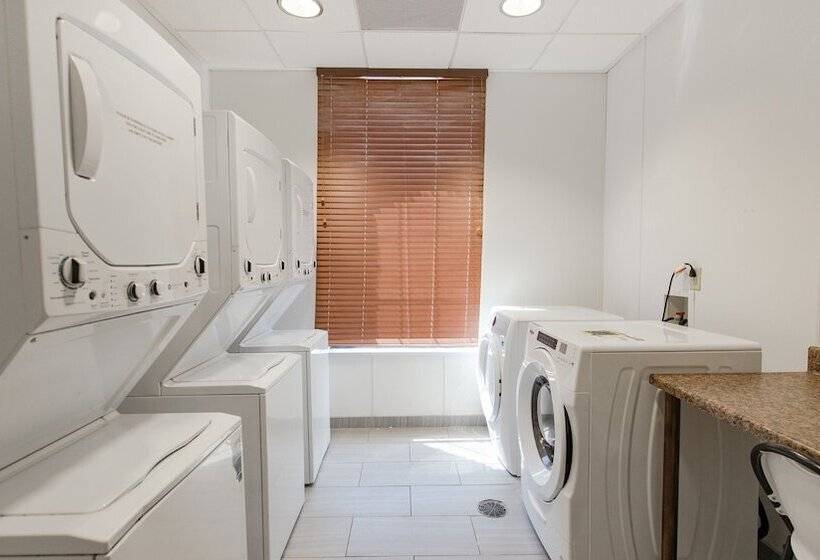 Staybridge Suites Wilmington East, An Ihg