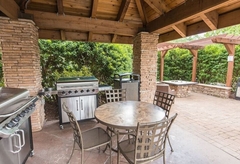 Staybridge Suites Wilmington East, An Ihg